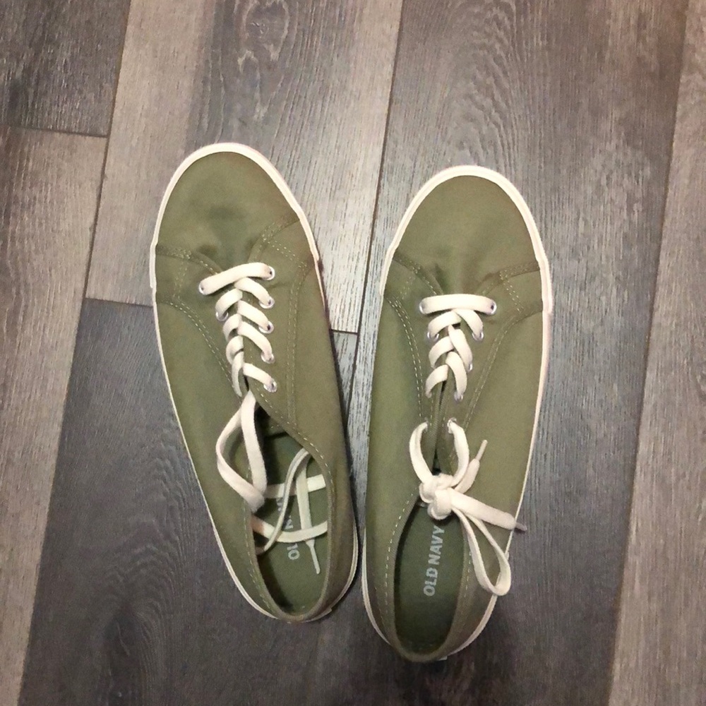 Old navy shoes green and mustard